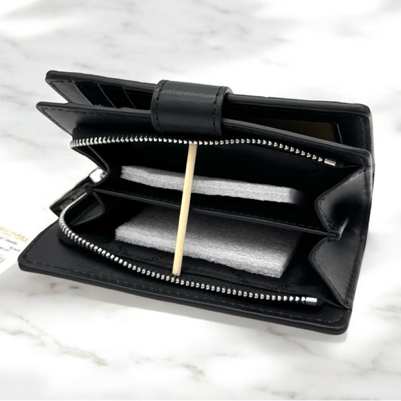 Michael Kors Medium Jet Set Travel Zip Chain Bifold Wallet Black Multi - Picture 7 of 8